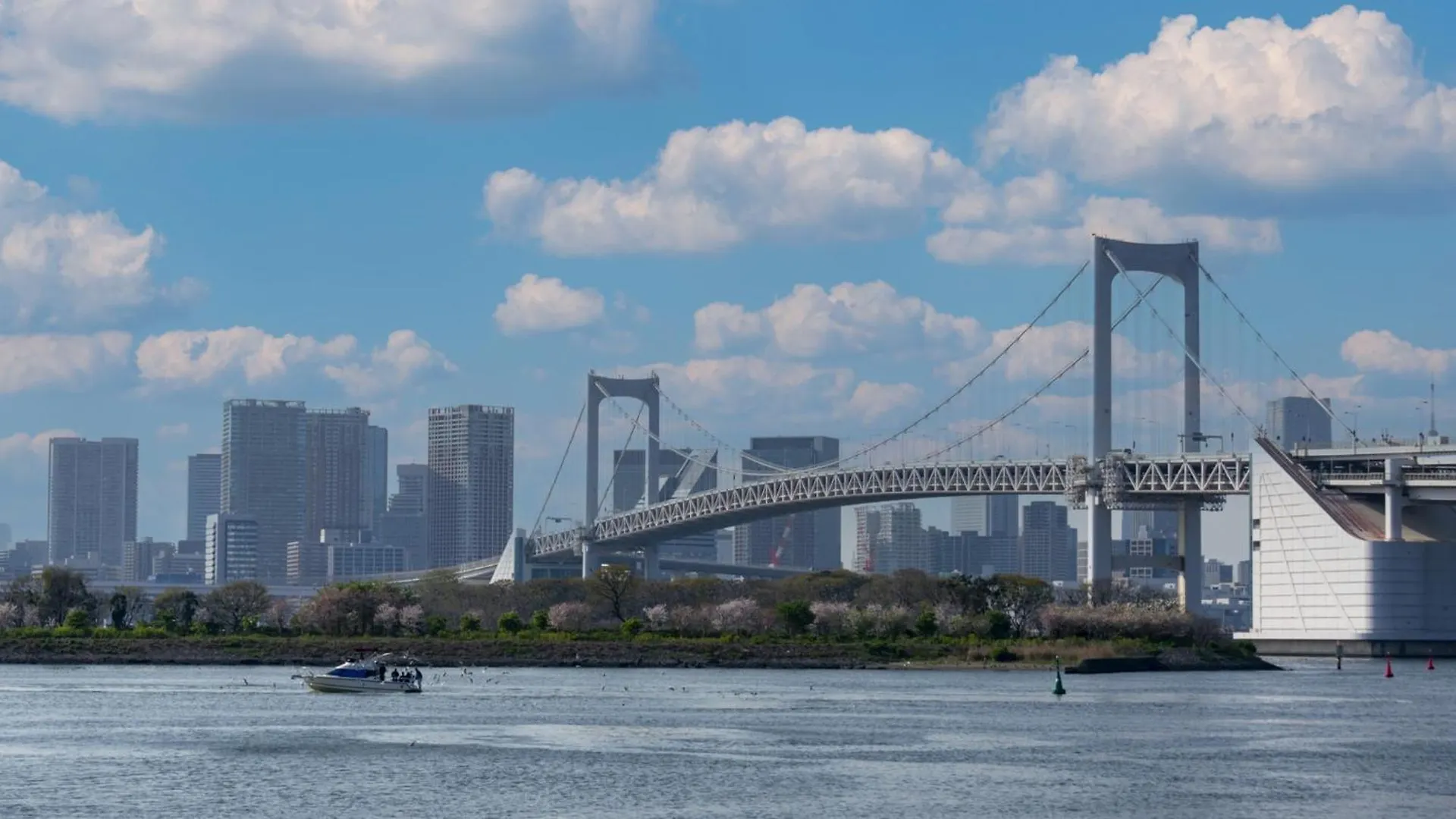 Toyoko Inn Tokyo Shinagawa Konan-guchi Tennozu Isle Hotel